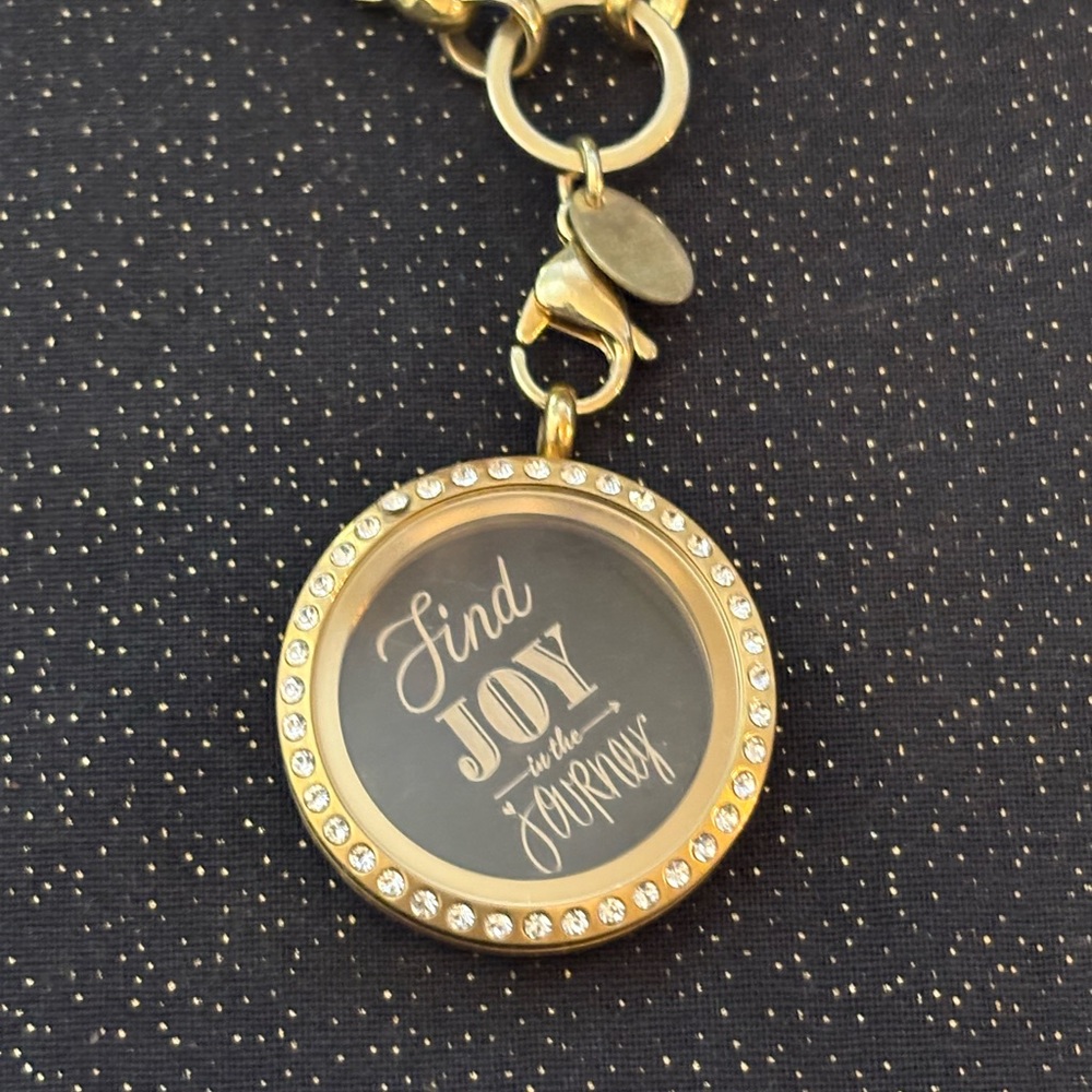 Origami Owl Gold Tone Hinged Living Locket Necklace - Picture 2 of 2